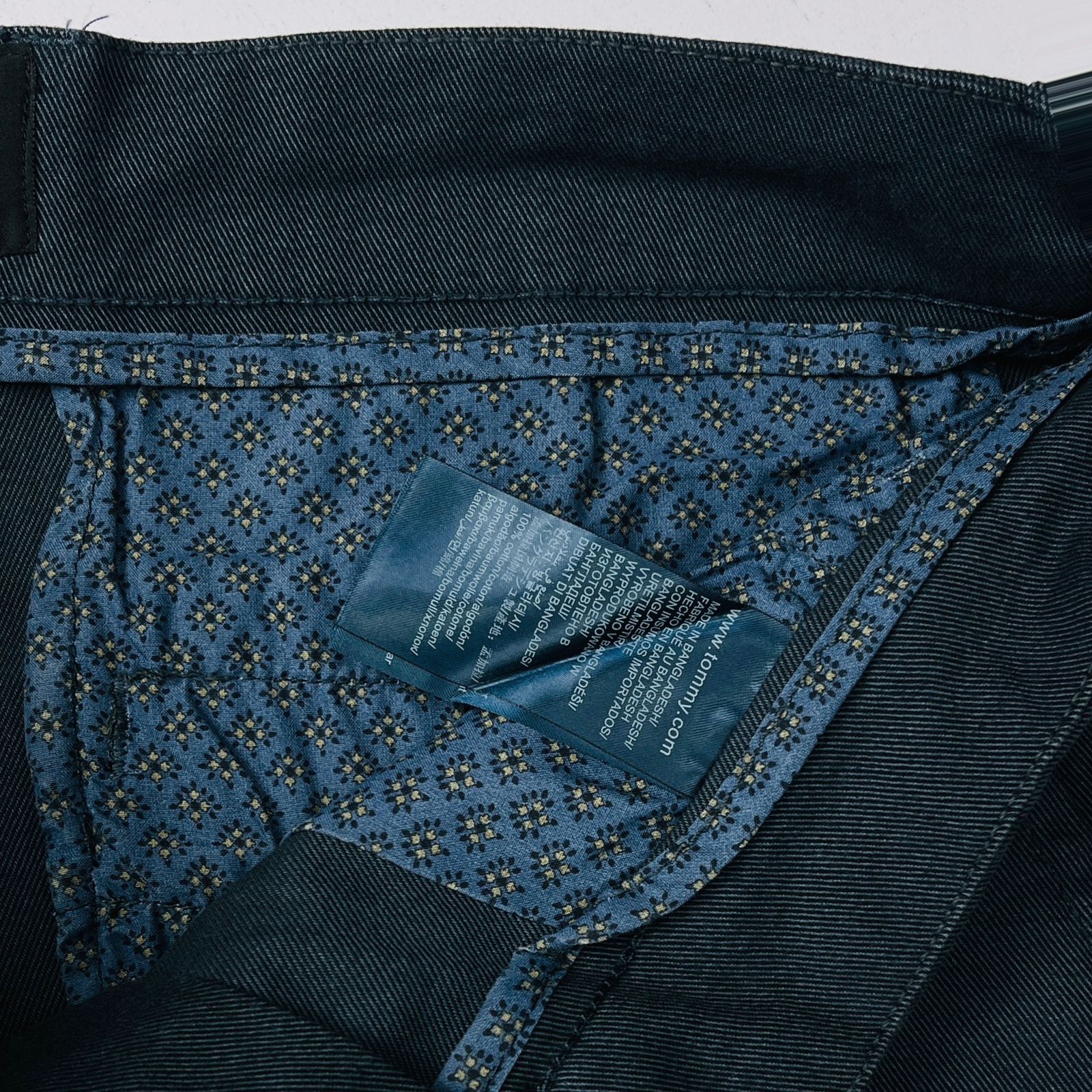 Tommy Jeans ( Dark Blue+ Black Ash) - Image 4